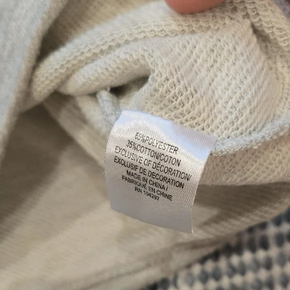 Milly Minis Light Gray Sweatshirt, Fashion Statement, Unicorns, GUC, Luxury Kids - Picture 4 of 5